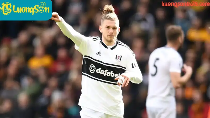 Harvey Elliott trong màu áo Fulham